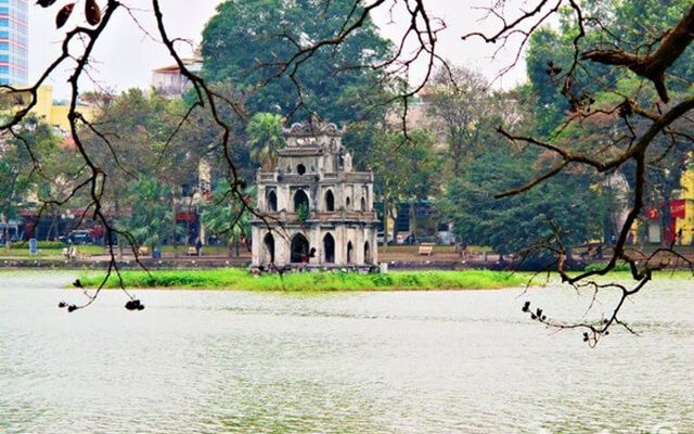 Hồ Gươm Top 10 điểm du lịch nổi tiếng tại Hà Nội