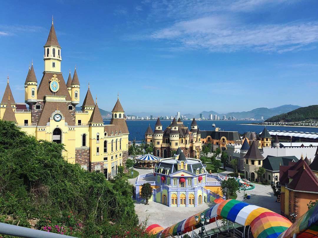 Vinpearl Land Nha Trang top 10 địa điểm du lịch không thể bỏ lỡ